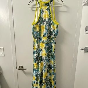 Beautiful floral maxi dress. Size XS